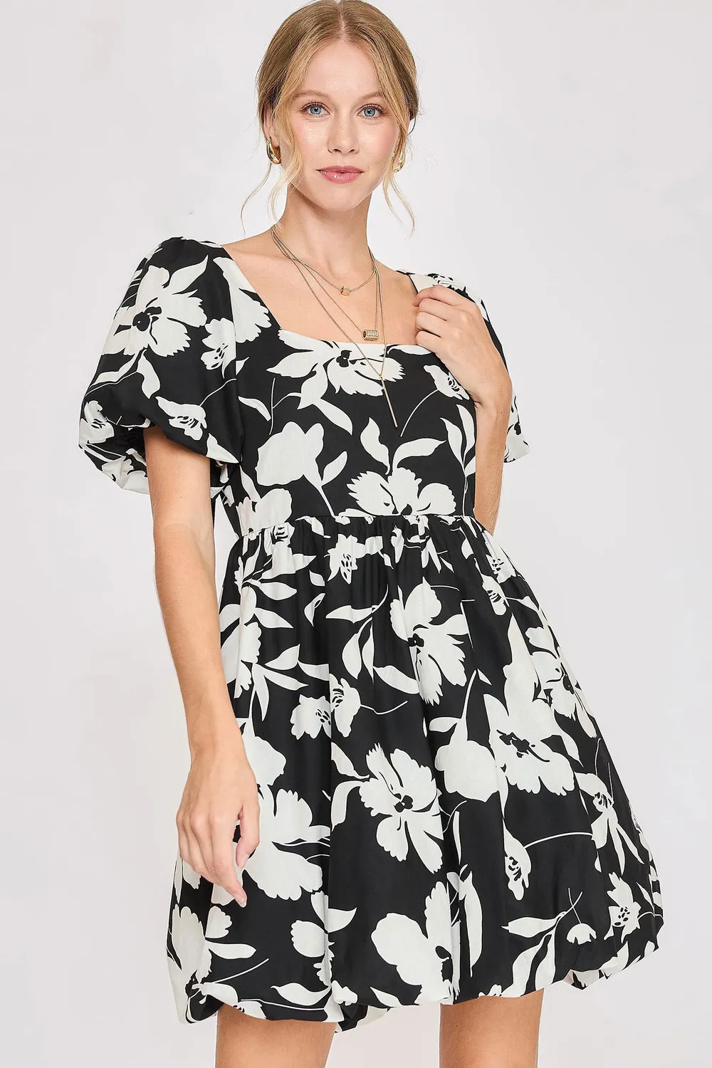 Full Size Two Tone Floral Print Babydoll Dress Plus Size - Black/White